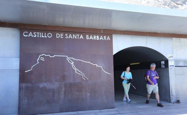 Vuelven a funcionar los dos ascensores del castillo de Santa Bárbara