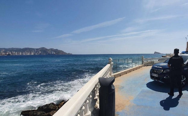 La Policía Nacional detiene a cuatro personas en Benidorm por dos robos en domicilios