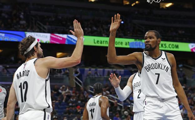 Durant y Harden ponen la magia ante los Magic