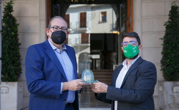 Gandia logra el premio 'Iglú Verde' por aumentar el reciclaje de vidrio