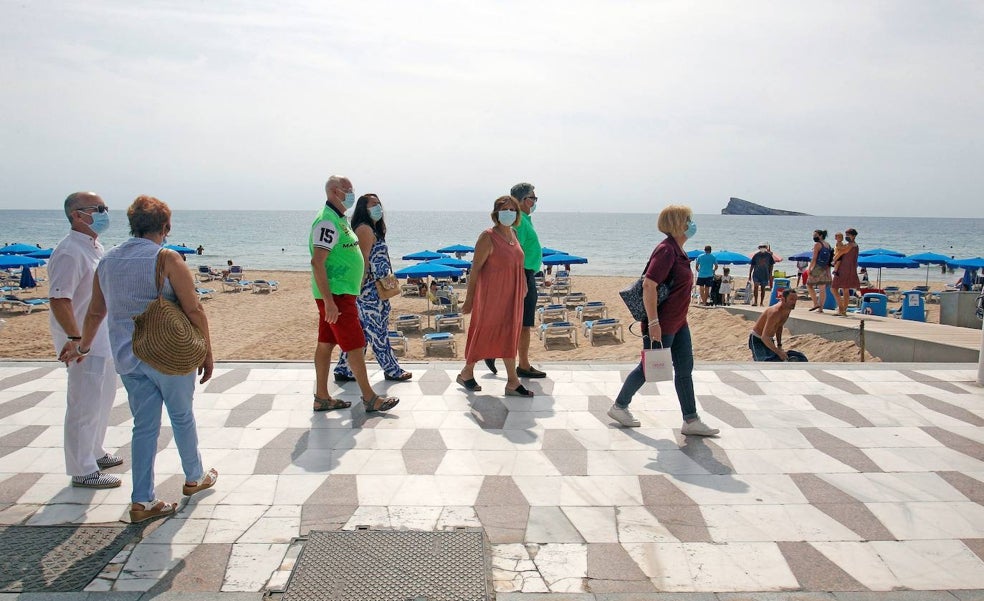 El sector turístico valenciano reprocha a Sánchez el retraso en la activación del Imserso