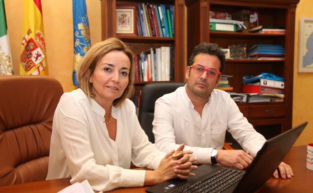 Los alcaldes de El Verger y Els Poblets declaran esta mañana ante la juez por su vacunación irregular