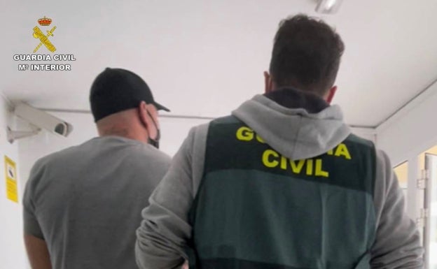 La Guardia Civil detiene en Benidorm a un hombre acusado de homicidio en grado de tentativa