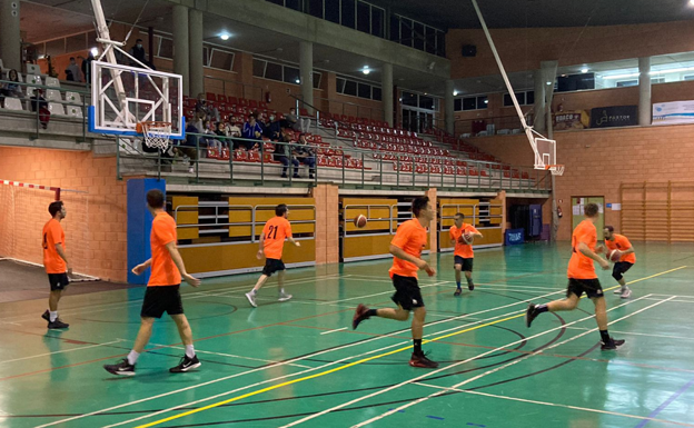 El Club Baloncesto Anna se queda sin gasolina en su visita al Xàbia