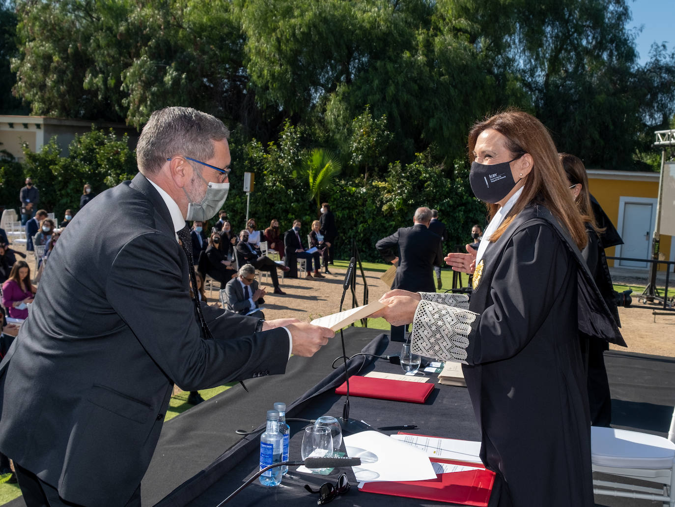 El Colegio de Abogados ICAV celebra la jura de nuevos letrados y homenajea a los abogados con 25 años de colegiación