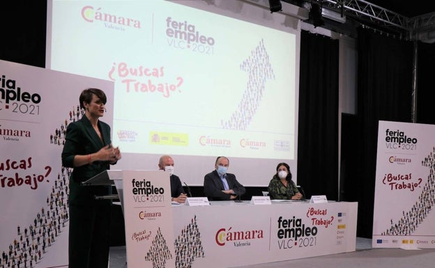 Sagunto mejora la conexión entre ciudadanos y empresas con su Feria del Empleo