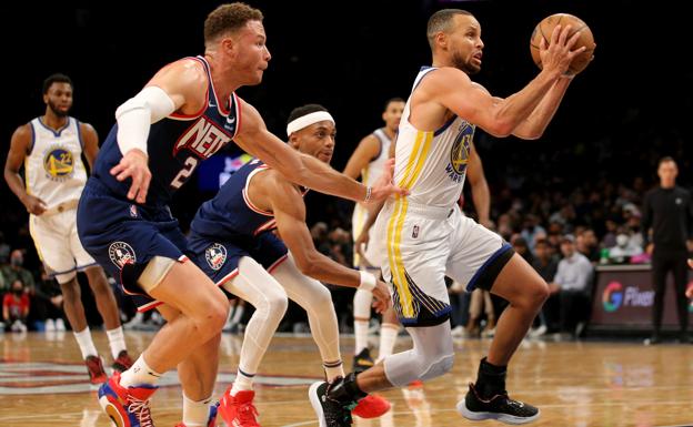 Los Warriors machacan a los Nets y mandan un mensaje en la NBA