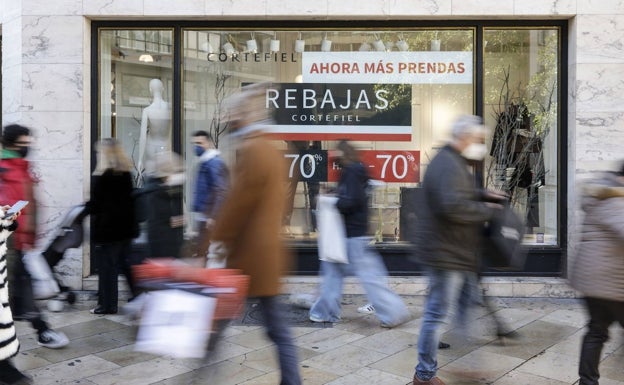 El comercio valenciano prevé que las ventas de Navidad sean un 10% inferiores a las de 2019