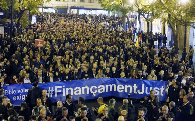 Desmovilización y desidia lastran la manifestación de la financiación