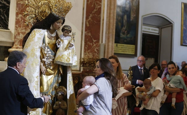 La Basílica de la Virgen establece un protocolo sanitario para el Besamanos a la Patrona