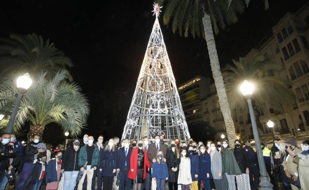 Alicante se ilumina por Navidad