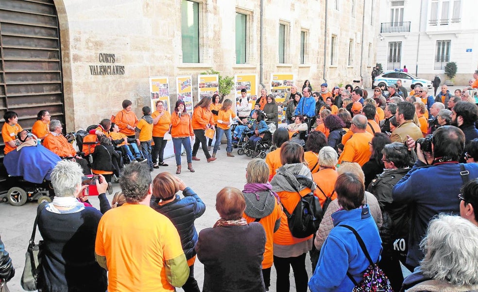 Más de 35.000 personas fallecen en la Comunitat a la espera de la ayuda a la dependencia del Botánico