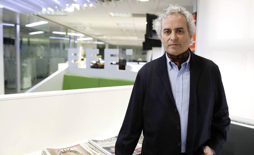 lldefonso Falcones gana su pulso con Hacienda y queda absuelto