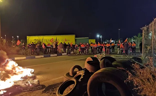 Trabajadores de la automoción salen a la calle para pedir al Gobierno la defensa del sector