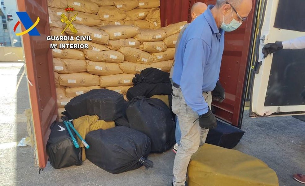 Incautada en el puerto media tonelada de cocaína escondida entre especias