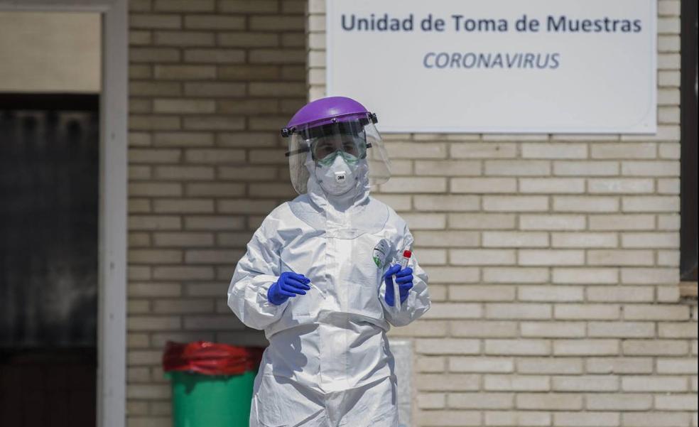 El Covid mata a 15 personas y deja 599 casos en 24 horas en la Comunitat