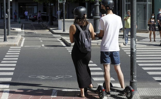 Multas de hasta 500 euros a los patinetes que incumplan la normativa en Manises