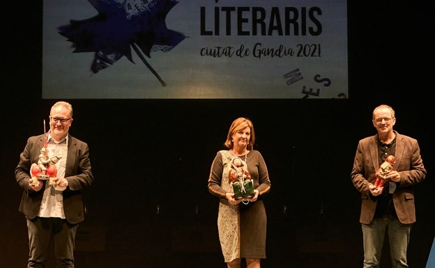 Los autores Vicent Flor y Miquel Àngel Llauger ganan los premios literarios de Gandia