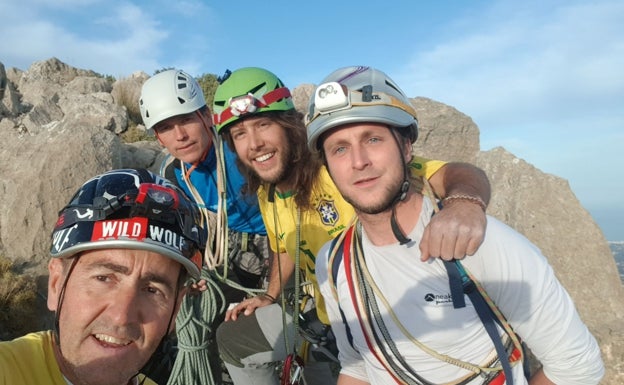 Charla del Club Alpí de Gandia sobre la ruta GR-11, entre el Mediterráneo y el Atlántico