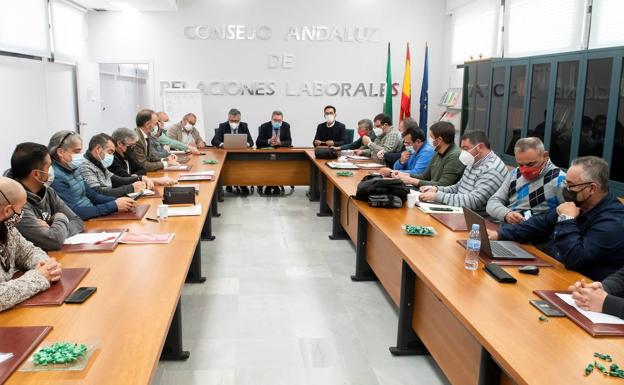 Calma tensa en Cádiz tras ratificarse el acuerdo del metal y finalizar la huelga