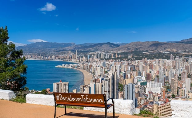 Más de la mitad de los hoteles de Benidorm cerrarán tras la Navidad