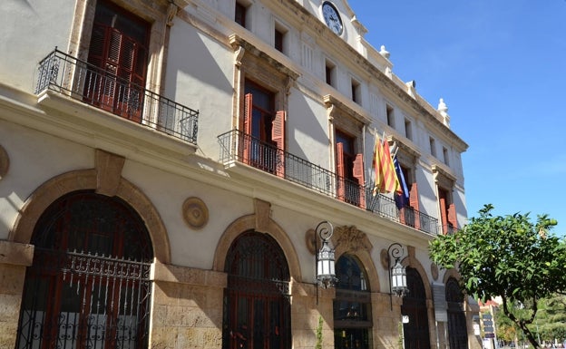 Sagunto regula el teletrabajo para sus empleados