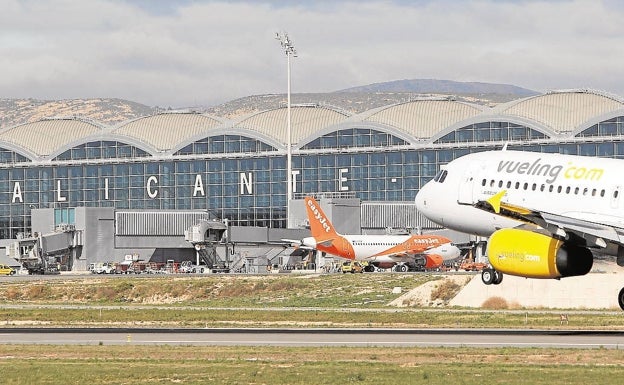 Vueling conectará Alicante con Milán durante las vacaciones de Navidad