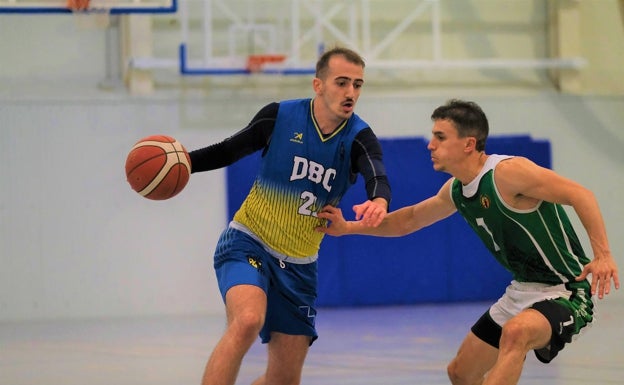 Victoria en chicas y derrota en chicos para el Dénia Básquet Club
