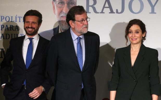 Rajoy propicia el reencuentro entre Ayuso y Casado en un ambiente de frialdad