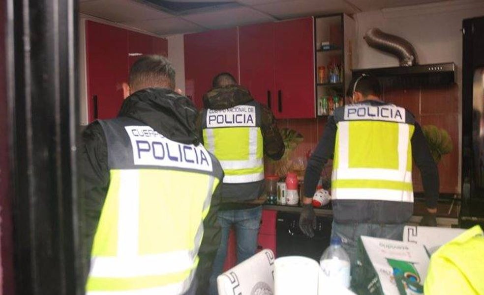 La Policía desarticula en Orihuela dos puntos negros de venta de droga
