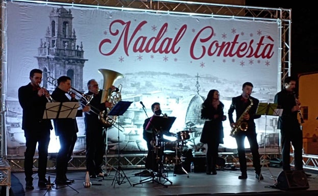 Alcoi y Cocentaina inauguran la navidad a ritmo de dixieland