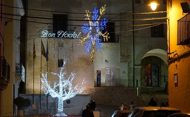 Albaida inicia su Navidad con el encendido de luces