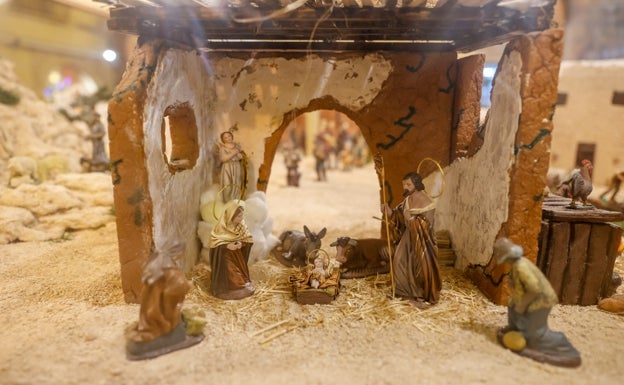 L'Alfàs del Pi presenta su Belén municipal, obra de Ximo Sirvent