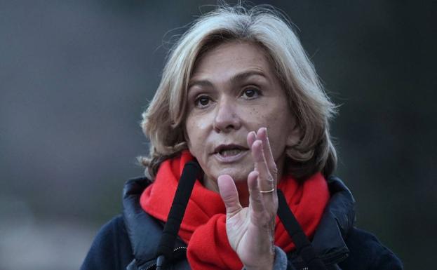 Valérie Pécresse busca hacerse un hueco entre Macron y la extrema derecha