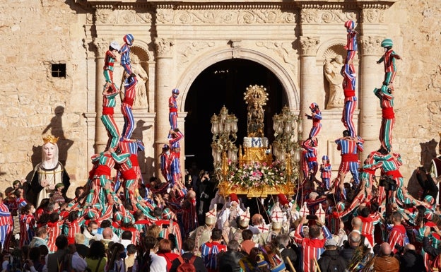 La plaza Major de Algemesí se viste de gala para conmemorar el décimo aniversario de su Patrimonio de la Humanidad