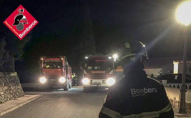 Controlado un incendio de vegetación en Parcent próximo a la urbanización Arenales