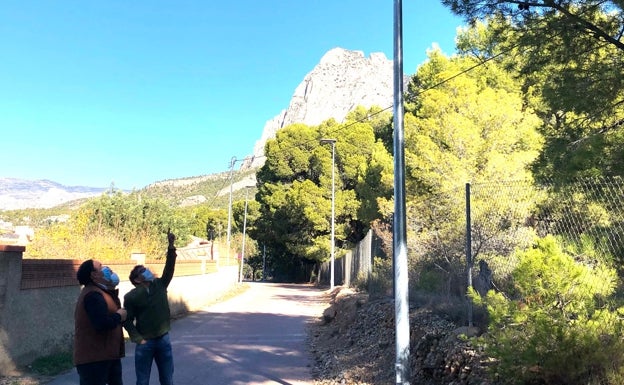 Finestrat ilumina con energía solar la partida de La Torre