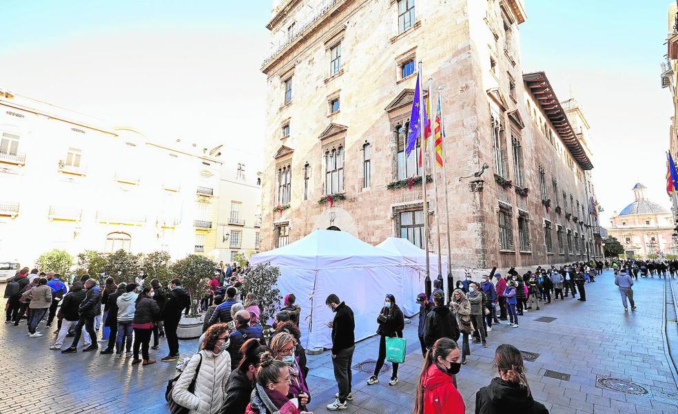 El pasaporte Covid dispara las vacunaciones con casi 1.000 al día desde el viernes