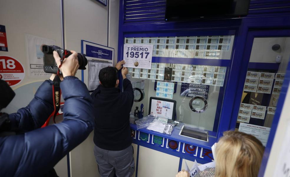La suerte llega a Ciutat Vella con la Lotería de Navidad
