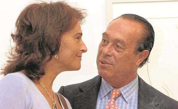 Carmen Tello y Curro Romero se casan por la Iglesia el próximo año