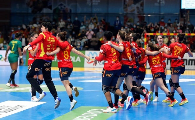 Las 'Guerreras' hacen pleno de victorias en Torrevieja y se medirán con Alemania por una plaza en las semifinales del Mundial