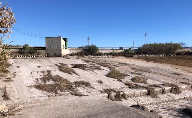 El Júcar se seca en el azud de Cullera