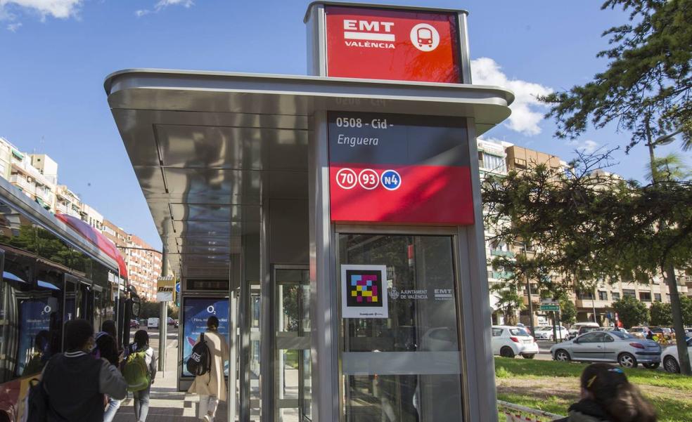 La EMT de Valencia adaptará 750 paradas cuatro años después del plazo de la ley de accesibilidad