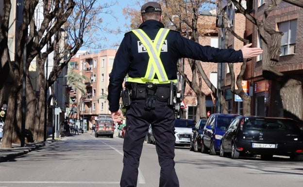 La Policía Local de Alaquàs caza a un conductor que triplicaba la tasa de alcohol