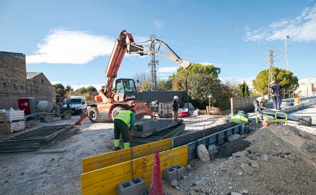 Gandia abre el acceso por el puente de Alicante al centro durante la Navidad