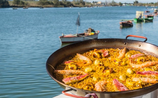 Paella de Cullera, el arroz con nombre propio