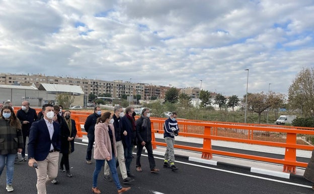 El puente que une Torrent y Alaquàs se abre a la circulación