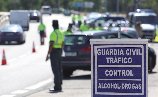 Más de 450 conductores son detectados cada día tras consumir alcohol y drogas