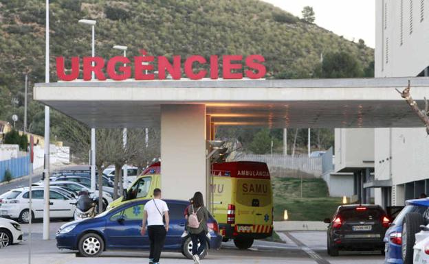 Ocho hombres resultan heridos en un accidente de furgoneta en Vilamarxant