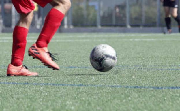 Valencia estrena nuevo campo de fútbol de césped artificial: Cruyff Court Carlos Soler